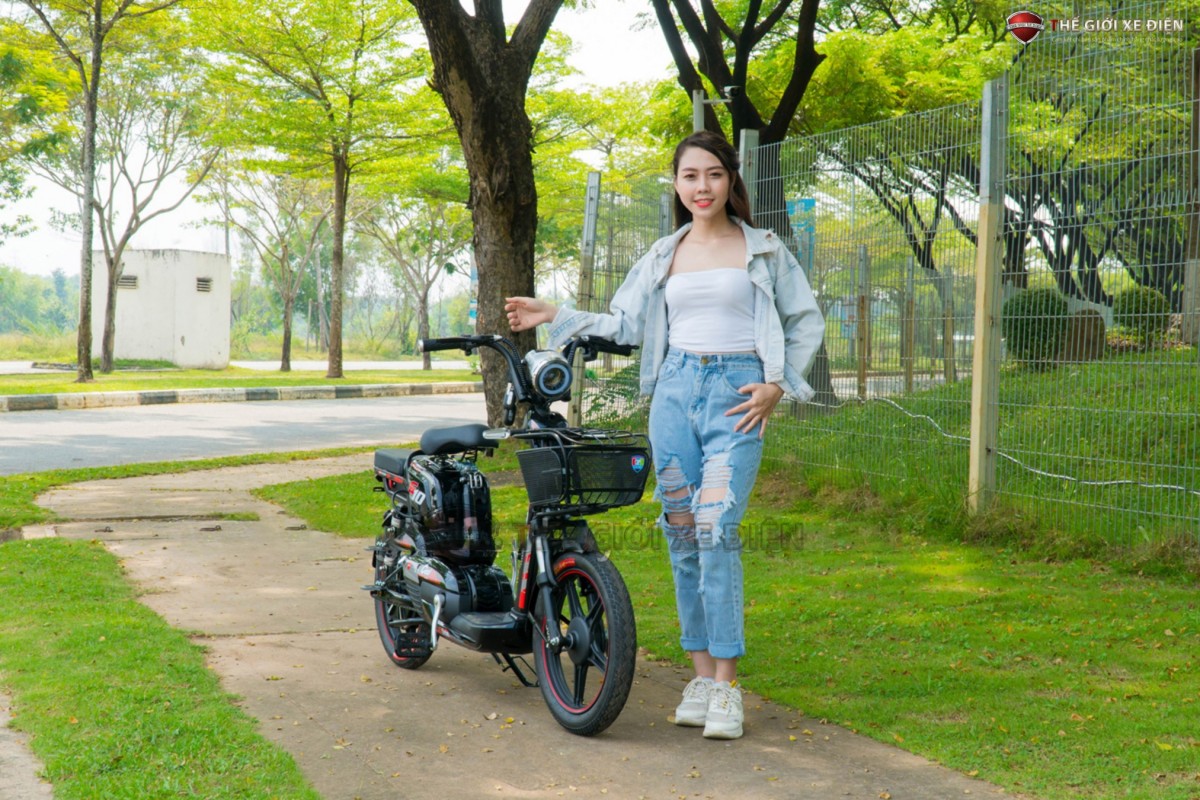 JVC G10: Chiếc xe đạp điện có thiết kế đơn giản dành cho nam nữ trẻ tuổi