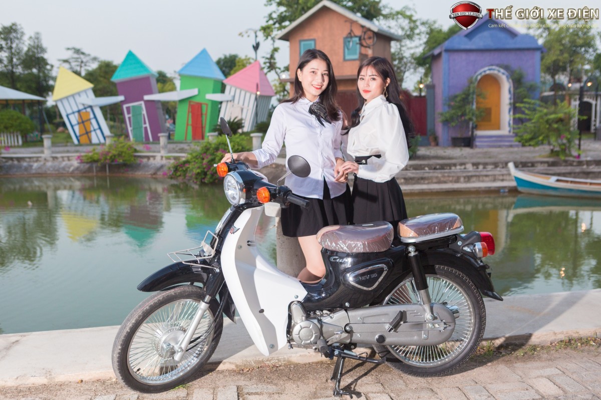 Xe Cub 50cc New 50 Ally Korea ngoại hình cổ điển quá đẹp pha nét hiện đại sang trọng